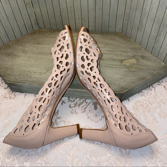 Aquatalia Beige Cut Out Patent Leather Heels Made in Italy 8.5 - Picture 5 of 10